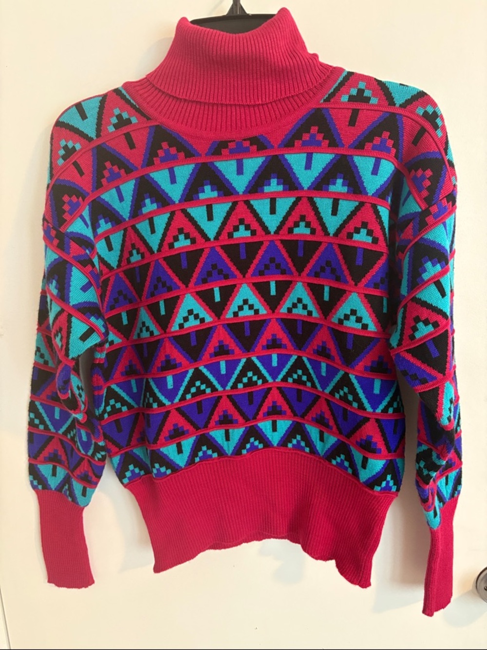 Vintage Tyrolia Skiwear Geometric Turtleneck Sweater in Fuchsia and Turquoise